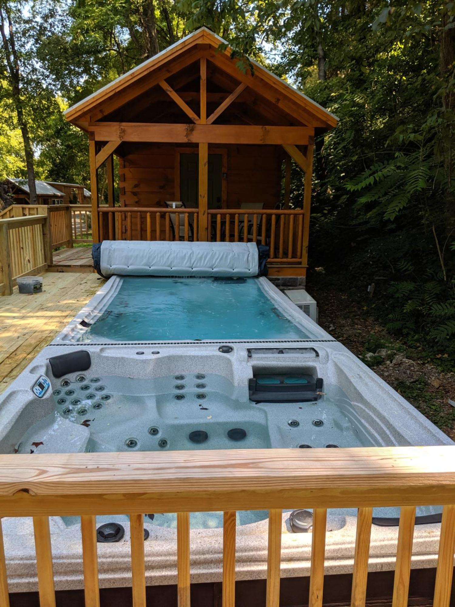 River Cabin Hot Tub & Swim Spa Near Downtown Chattanooga Extérieur photo